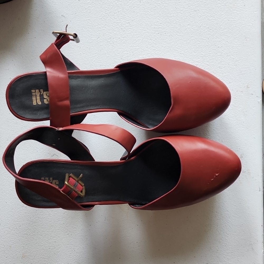 Wedge heels